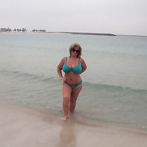 Busty Russian Woman 2252