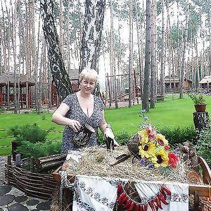 Busty Russian Woman 2253