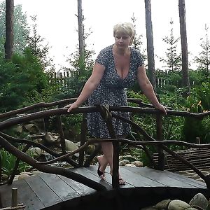 Busty Russian Woman 2253