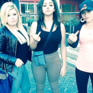 Naelle : beurette de quartier