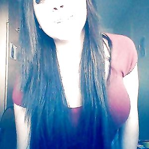 Naelle : beurette de quartier