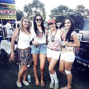 Persian friend Gloria and her big tits