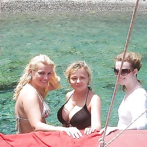 My big boobs ruined my friendship 3