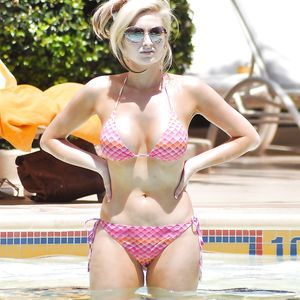 Wanking over Gemma Merna