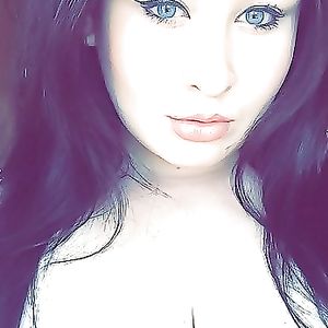 Curvy British Girl With Incredible Boobs