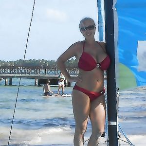 Busty Russian Woman 2262