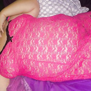 the wifes new night gown