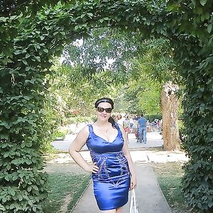 Busty Russian Woman 2257