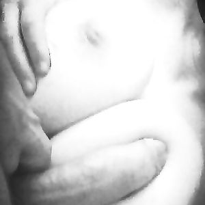 wiggle motion big tits.