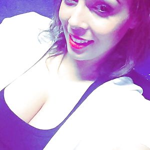 Beurette gros seins grosse pute !!!!