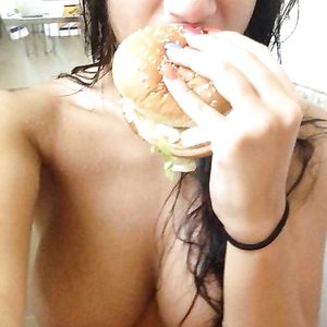 Selfie Big Tit Amateurs 11