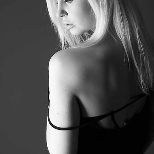 Tight slut big tits booty