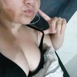 Loola - PAWG TEEN WHITH BIG TITS