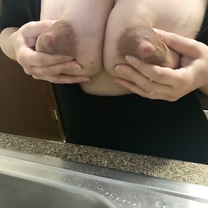 Big ass and milky tits this morning (;