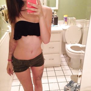 MY BIG ASS AND HUGE TITS