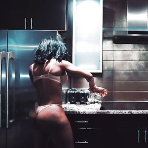 Yumm 2 - black and ebony