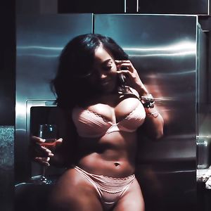 Yumm 2 - black and ebony