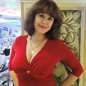 Busty Russian Woman 2389 - big boobs