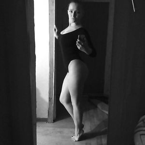 Busty Russian Woman 2383 - big boobs