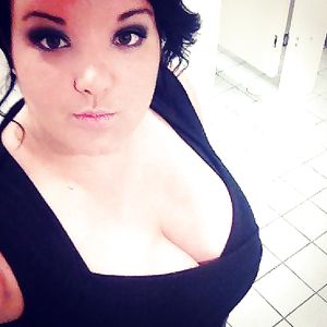 Amazing huge boobs - non-porn