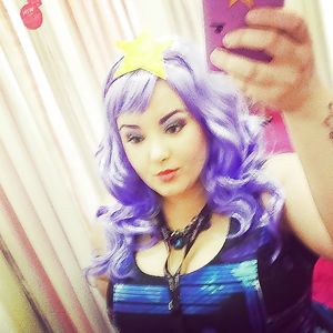 Amazing huge boobs - non-porn