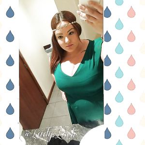 Amazing huge boobs - non-porn