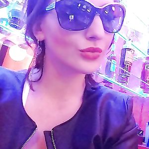 Busty Russian Woman 2398 - babe