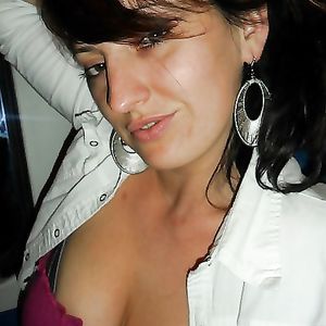 Busty Russian Woman 2398 - babe