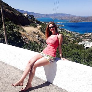 White girl Marina and her big boobies on the beach - big boobs