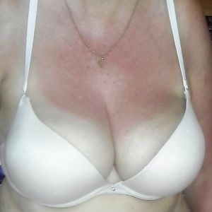 cleavages - big boobs