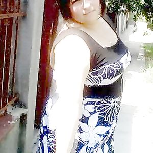 Sexy Woman With Big Natural Tits - big boobs