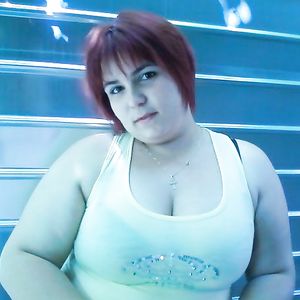 Sexy Woman With Big Natural Tits - big boobs