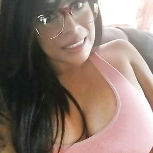 Jacqueline - big boobs