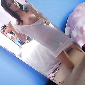 Sexy Amateur Hot Nude Girls (PHOTOS - flashing