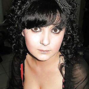 Busty Russian Woman 2381 - babe