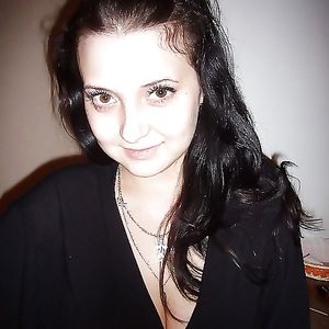 Busty Russian Woman 2381 - babe