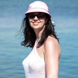 Busty Milf shows pink pussy and tits - big boobs