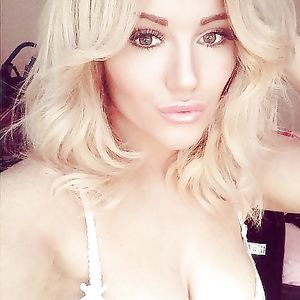 Lizzie Murphy (British Glamour Model) - big boobs