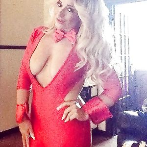 Lizzie Murphy (British Glamour Model) - big boobs