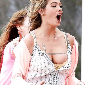 Downblouse - I love the summer - tits