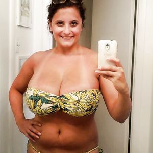 Hot Chicks - big boobs