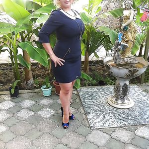 Busty Russian Woman 2384 - big boobs