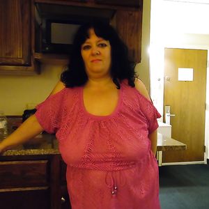 Mature Mom In Pink...Very Hot!! - big boobs