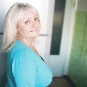 Busty Russian Woman 2394 - big boobs