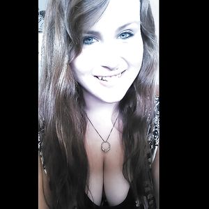 Hase annyone more of this girl - big boobs