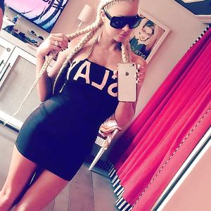 wwe divas kelly kelly and maryse ouellet - big boobs