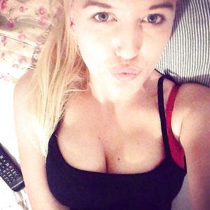 Cumtributeme - big boobs