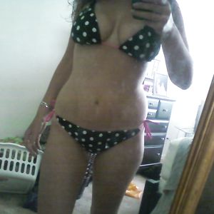 looking 4 a huge one to fill this deep pussy - amateur