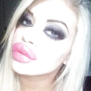 Girls going to extremes to look fuckable - babe