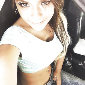 Anel Rodriguez - brunette